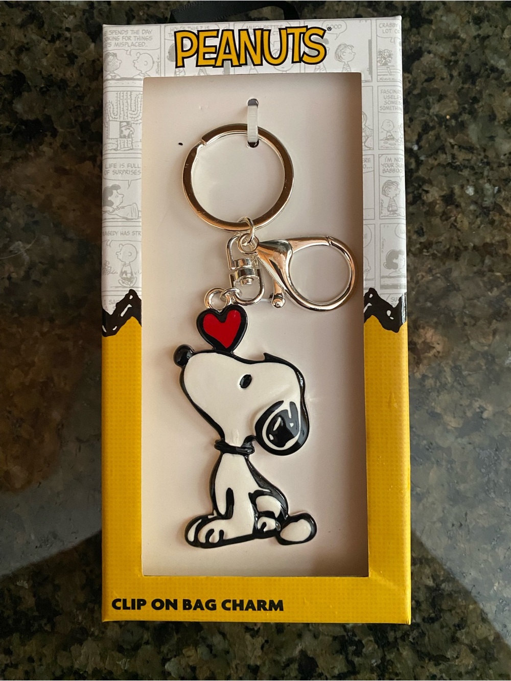 NIB! LArocks Peanuts Snoopy & Heart Clip-On Bag Charm